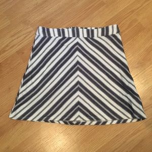 Super cute striped skirt!